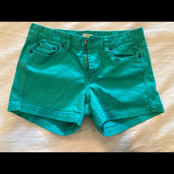 Bundle of 3 pairs of women’s size 4 shorts - Picture 7 of 9